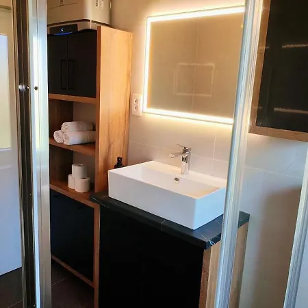 Frane With Private Pool Podstrana
